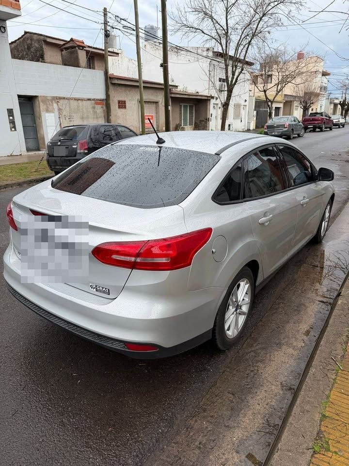 Ford Focus SE Plus 2018, foto 3 de 7