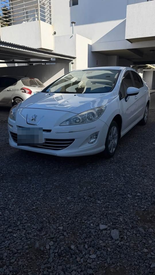 Peugeot 408 Allure HDi 2013, foto principal